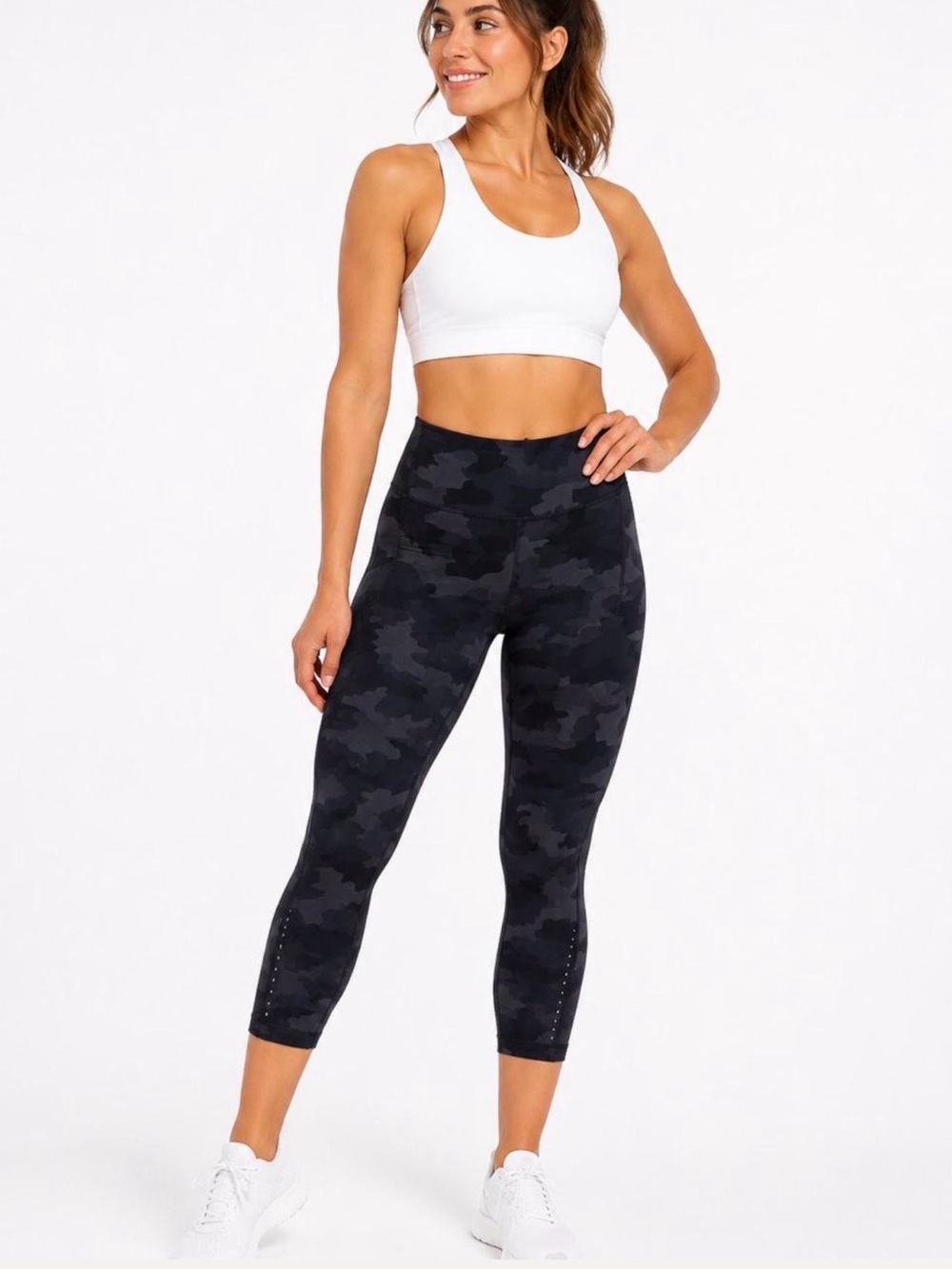 Lululemon Fast & Free Crop Leggings – Size 6 – Dark Camo